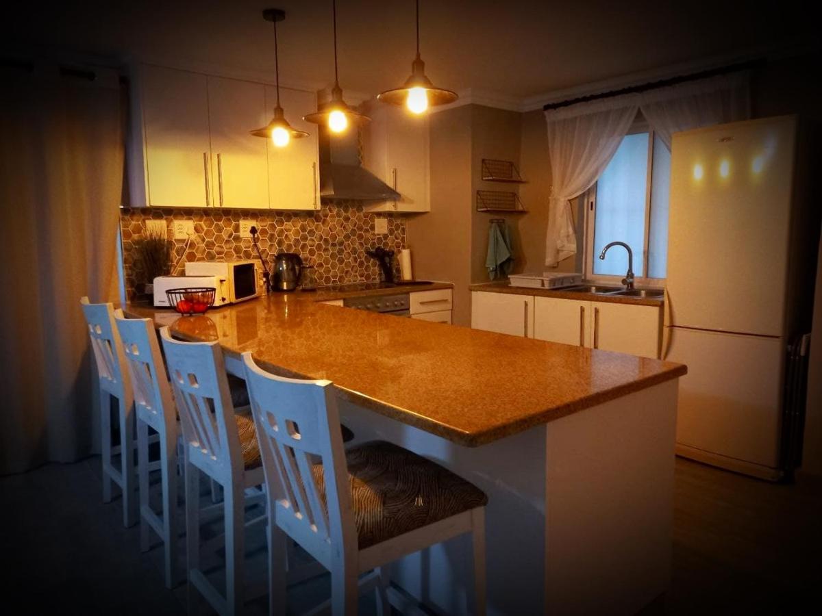 Bay-Side Apartment, Gordon'S Bay Εξωτερικό φωτογραφία